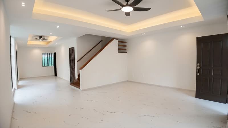 WIDE FRONTAGE| CORNER Terrace | Minaret | 5 Bed | OPEN HOUSE!, Rwnovated Corner Terrace in the Bedok Ria Landed Enclave, 5 Bedrooms, 3,200 sqft, Corner Terrace For Sale, by Kelvin Lim, 500198808 - Living Room - PropertyGuru.com.sg