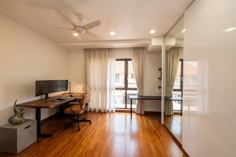 ⭐️Keris Estate⭐️ Walk to MRT ⭐️1,723 Sqft Home in D15 Established Landed Pocket, Walk to MRT 1,723 Sqft terrace in Keris Estate. Cul De Sac. Quiet, 5 Bedrooms, 2,900 sqft, Terraced House For Rent, by Kelvin Lim, 500198814 - Study - PropertyGuru.com.sg