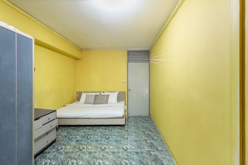 80B Lorong 4 Toa Payoh, 80B Lorong 4 Toa Payoh, 3 Bedrooms, 1,119 sqft, HDB Flat For Sale, by Bernard Ng 黄俊凯, 500198815 - Bedroom - PropertyGuru.com.sg
