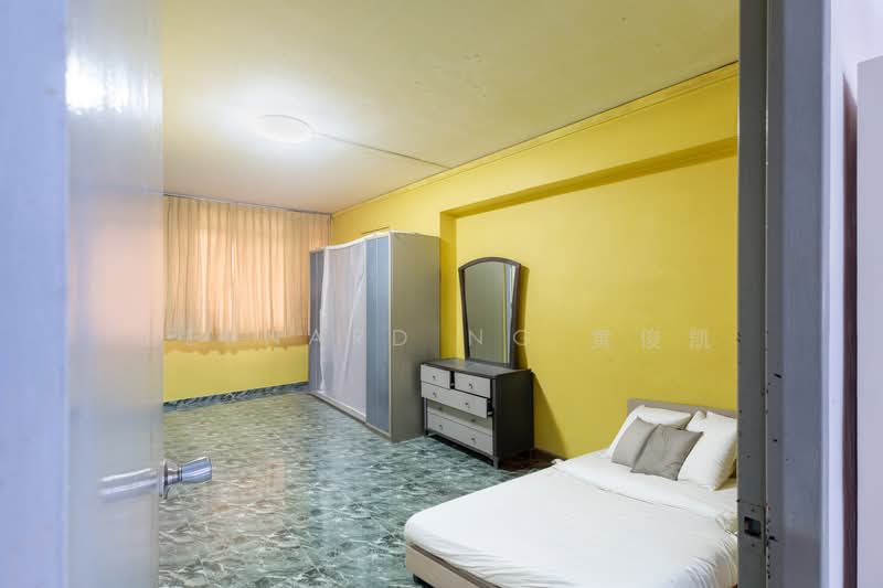 80B Lorong 4 Toa Payoh, 80B Lorong 4 Toa Payoh, 3 Bedrooms, 1,119 sqft, HDB Flat For Sale, by Bernard Ng 黄俊凯, 500198815 - Bedroom - PropertyGuru.com.sg