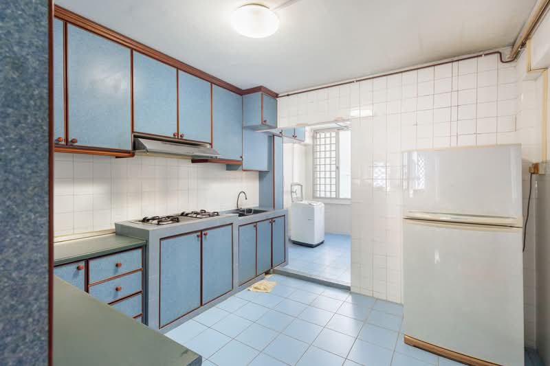 80B Lorong 4 Toa Payoh, 80B Lorong 4 Toa Payoh, 3 Bedrooms, 1,119 sqft, HDB Flat For Sale, by Bernard Ng 黄俊凯, 500198815 - Kitchen - PropertyGuru.com.sg