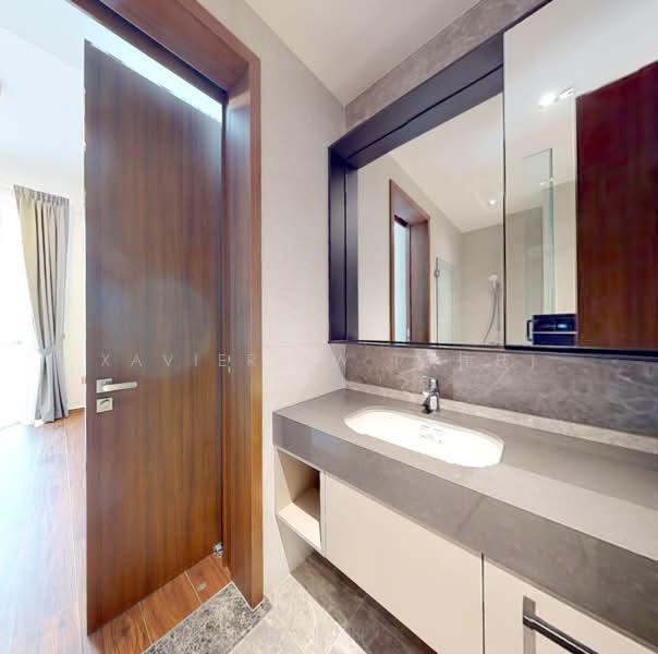 Parksuites, 18 Holland Grove Road, 1 Bedroom, 624 sqft, Condominium For Sale, by Xavier Aw (欧伟廷), 500198816 - Jack & Jill Bathroom - PropertyGuru.com.sg