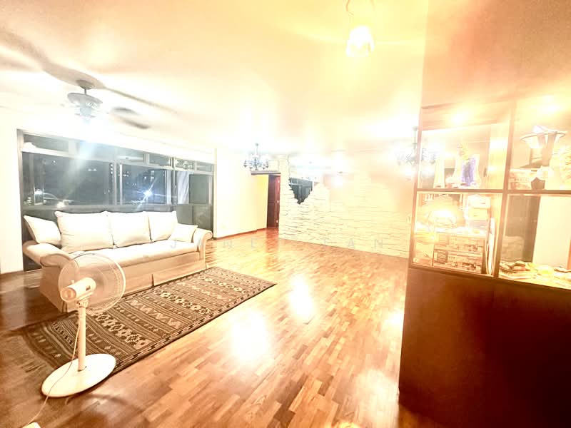 588A Montreal Drive, 588A Montreal Drive, 3 Bedrooms, 1,184 sqft, HDB Flat For Sale, by Janet Tan, 500198825 - Living Room - PropertyGuru.com.sg