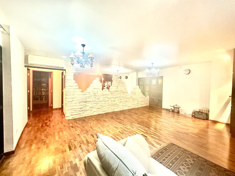 588A Montreal Drive, 588A Montreal Drive, 3 Bedrooms, 1,184 sqft, HDB Flat For Sale, by Janet Tan, 500198825 - Living Room - PropertyGuru.com.sg