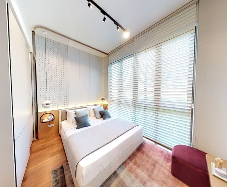Parksuites, 18 Holland Grove Road, 2 Bedrooms, 786 sqft, Condominium For Sale, by Xavier Aw (欧伟廷), 500198831 - Bedroom - PropertyGuru.com.sg