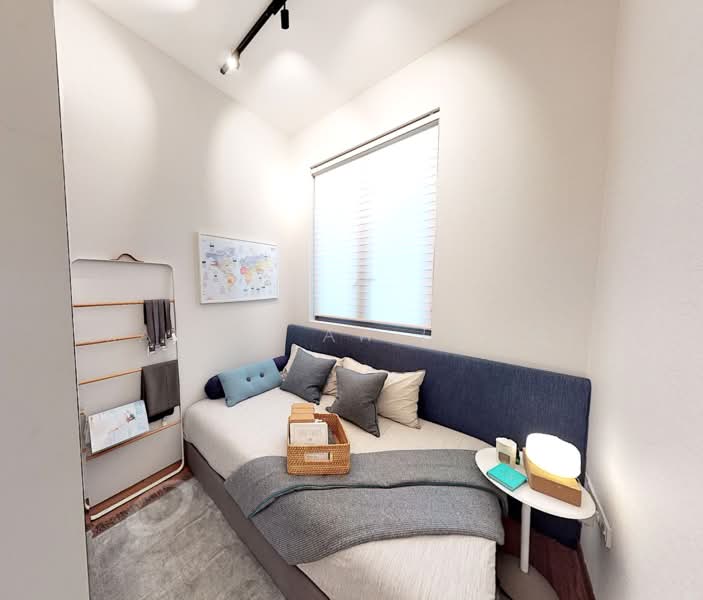 Parksuites, 18 Holland Grove Road, 2 Bedrooms, 786 sqft, Condominium For Sale, by Xavier Aw (欧伟廷), 500198831 - Bedroom - PropertyGuru.com.sg