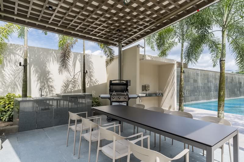 Parksuites, 18 Holland Grove Road, 2 Bedrooms, 786 sqft, Condominium For Sale, by Xavier Aw (欧伟廷), 500198831 - Exterior - PropertyGuru.com.sg