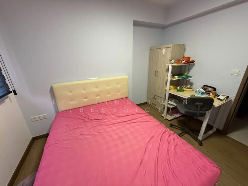 431A Bukit Batok West Avenue 8, 431A Bukit Batok West Avenue 8, Room Rental, 150 sqft, HDB Flat For Rent, by Lim Jing Tuan (Benedict), 500198842 - Bedroom - PropertyGuru.com.sg