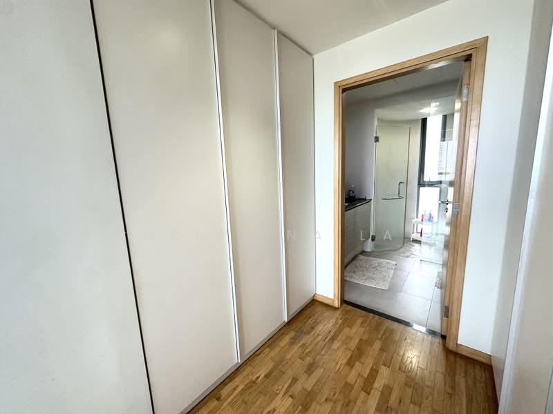 Double Bay Residences, 21B Simei Street 4, 4 Bedrooms, 1,550 sqft, Condominium For Sale, by Christina Lau, 500198880 - Master bedroom - PropertyGuru.com.sg
