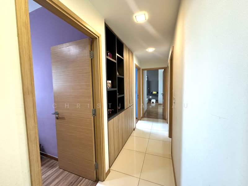 Double Bay Residences, 21B Simei Street 4, 4 Bedrooms, 1,550 sqft, Condominium For Sale, by Christina Lau, 500198880 - Corridor - PropertyGuru.com.sg