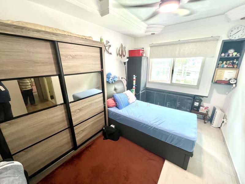 102C Punggol Field, 102C Punggol Field, 3 Bedrooms, 1,205 sqft, HDB Flat For Sale, by Akhbar Ariff, 500198890 - Bedroom - PropertyGuru.com.sg