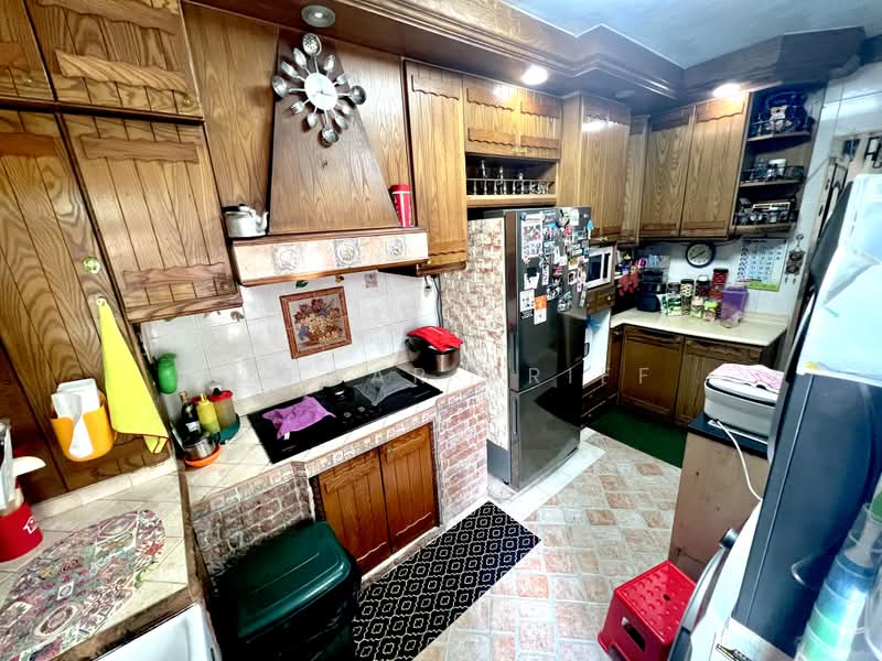 102C Punggol Field, 102C Punggol Field, 3 Bedrooms, 1,205 sqft, HDB Flat For Sale, by Akhbar Ariff, 500198890 - Kitchen - PropertyGuru.com.sg