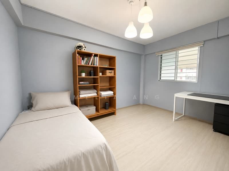 211 Jurong East Street 21, 211 Jurong East Street 21, 2 Bedrooms, 721 sqft, HDB Flat For Sale, by Amelia Ang, 500198914 - Bedroom - PropertyGuru.com.sg