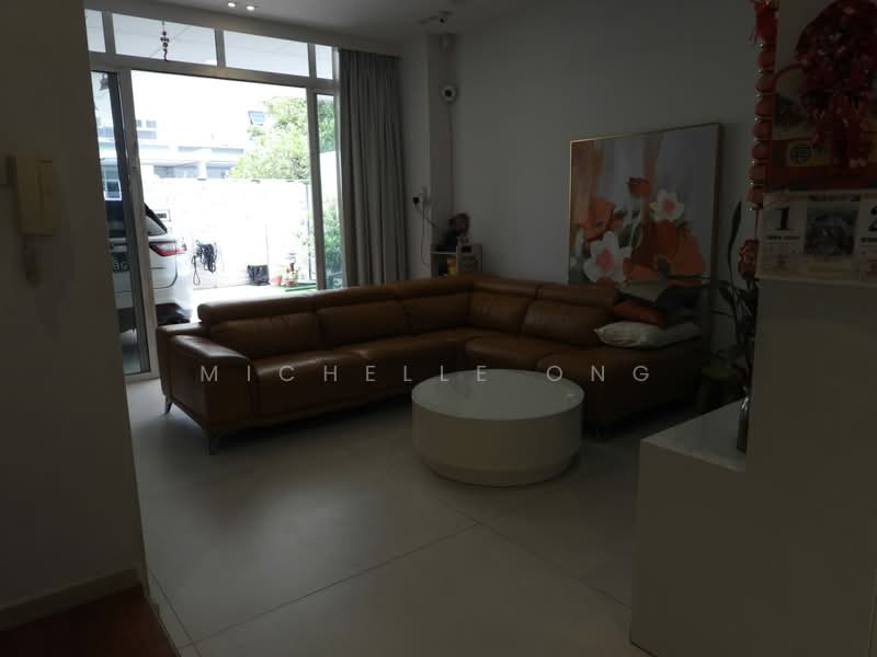 Pavilion Park, Pavilion Circle, 5 Bedrooms, 3,000 sqft, Corner Terrace For Sale, by Michelle Ong, 500198915 - Living Room - PropertyGuru.com.sg