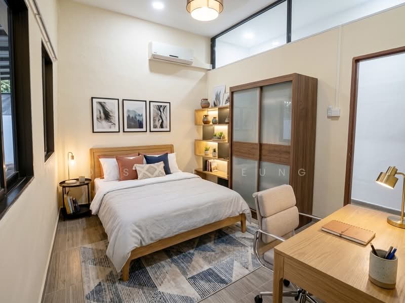 Freehold Semi-Detached | 5-Min Walk to Upper Changi MRT, Jalan Pergam, 5 Bedrooms, 2,500 sqft, Semi-Detached House For Sale, by Desiree Leung, 500198925 - Bedroom - PropertyGuru.com.sg