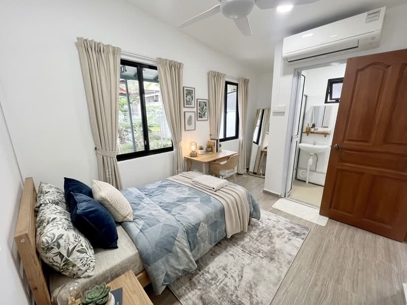Freehold Semi-Detached | 5-Min Walk to Upper Changi MRT, Jalan Pergam, 5 Bedrooms, 2,500 sqft, Semi-Detached House For Sale, by Desiree Leung, 500198925 - Bedroom - PropertyGuru.com.sg