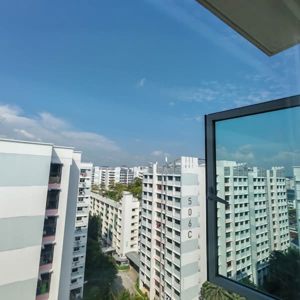 511A Yishun Street 51, 511A Yishun Street 51, 3 Bedrooms, 1,001 sqft, HDB Flat For Sale, by Ng Mary, 500198932 - Exterior - PropertyGuru.com.sg
