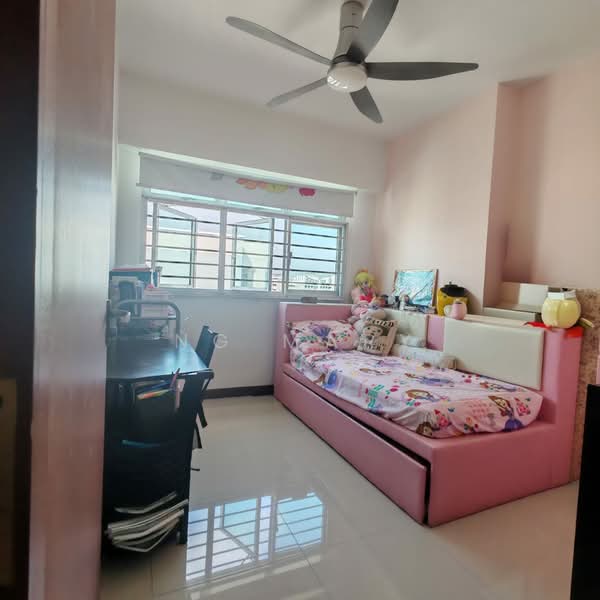511A Yishun Street 51, 511A Yishun Street 51, 3 Bedrooms, 1,001 sqft, HDB Flat For Sale, by Ng Mary, 500198932 - Bedroom - PropertyGuru.com.sg