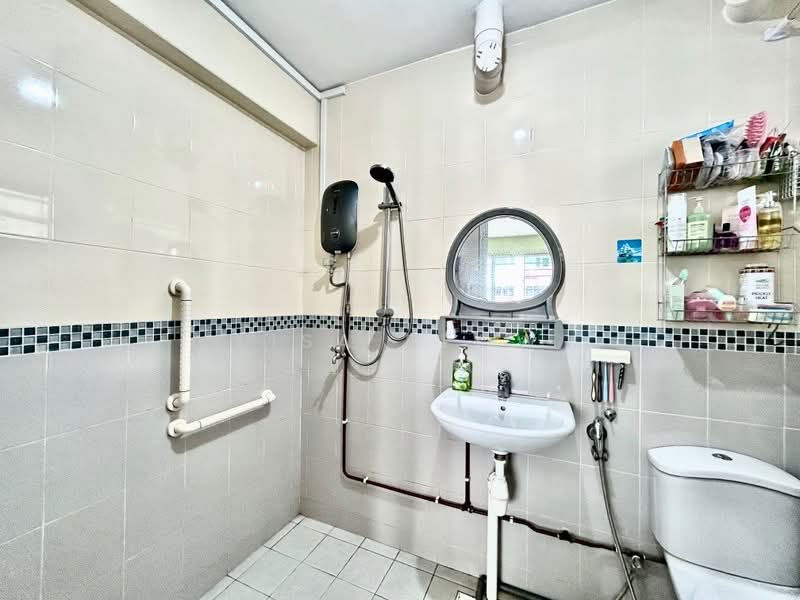 173 Bishan Street 13, 173 Bishan Street 13, 3 Bedrooms, 1,302 sqft, HDB Flat For Sale, by Lisa Seow, 500198943 - PropertyGuru.com.sg
