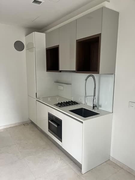 One Balmoral, 1A Balmoral Road, 1 Bedroom, 592 sqft, Condominium For Sale, by Sky Toh, 500198957 - Kitchen - PropertyGuru.com.sg