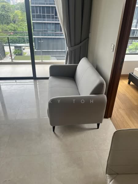 One Balmoral, 1A Balmoral Road, 1 Bedroom, 592 sqft, Condominium For Sale, by Sky Toh, 500198957 - Balcony - PropertyGuru.com.sg