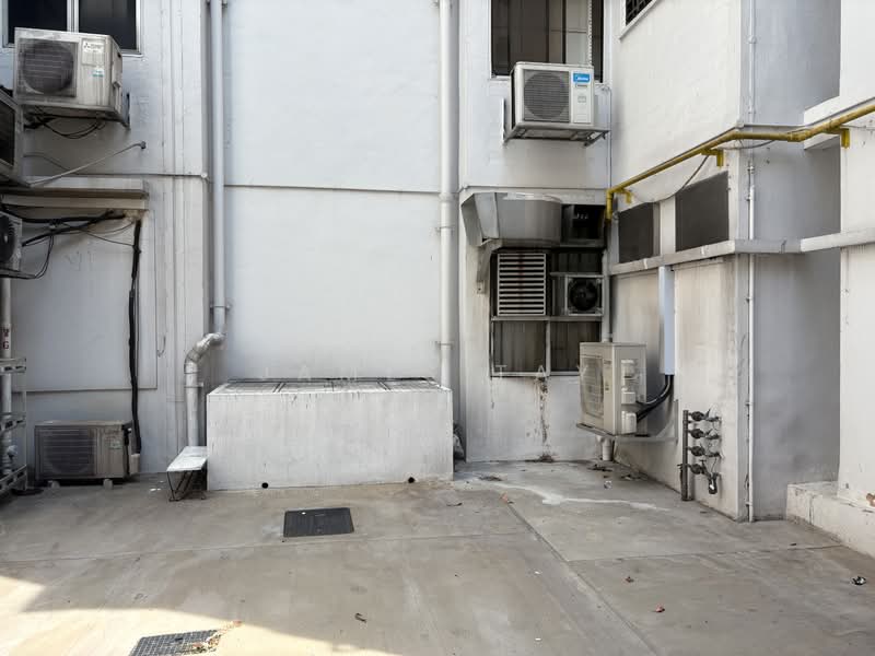 Shophouse Next to Braddell MRT, Lorong 1 Toa Payoh, Balestier / Toa Payoh, 530 sqft, Shop / Shophouse For Rent, by James Tay, 500198958 - CommercialGuru.com.sg