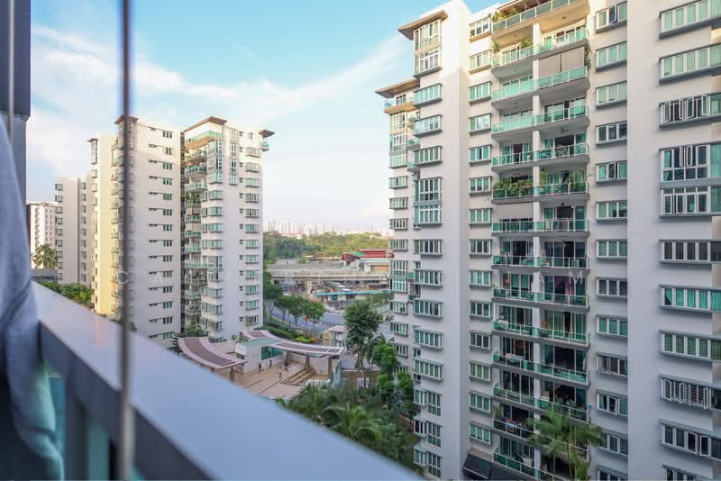 The Warren, 47 Choa Chu Kang Loop, 3 Bedrooms, 1,216 sqft, Condominium For Sale, by Catherine Chiam, 500198960 - Balcony - PropertyGuru.com.sg