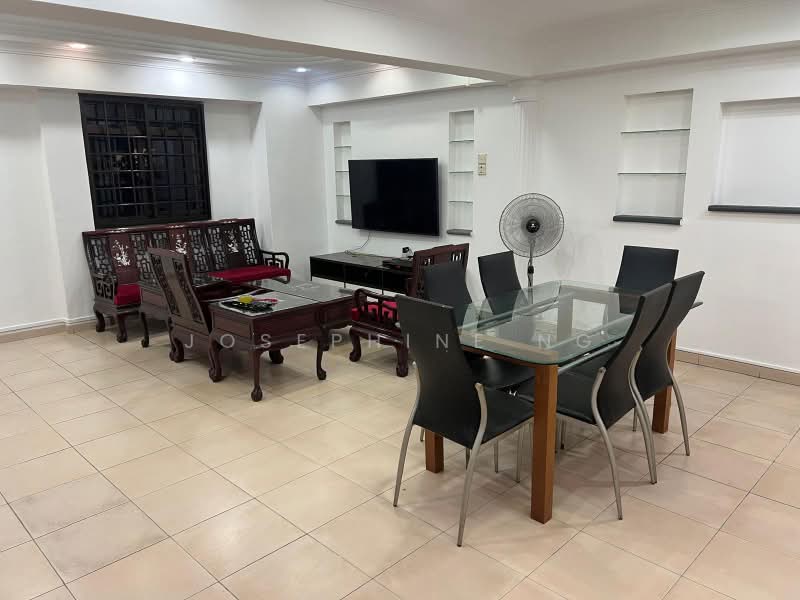 299A Compassvale Street, 299A Compassvale Street, 3 Bedrooms, 1,302 sqft, HDB Flat For Rent, by Josephine Ng, 500198963 - Living Room - PropertyGuru.com.sg