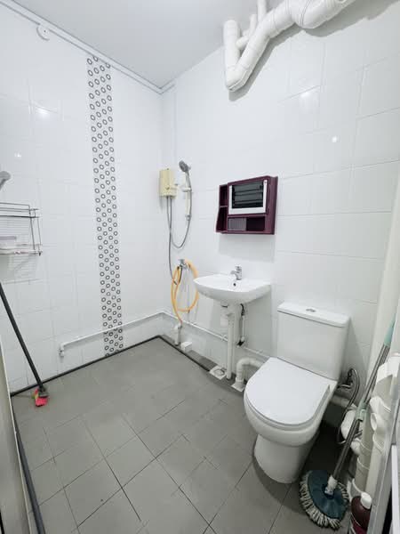 615 Yishun Ring Road, 615 Yishun Ring Road, 2 Bedrooms, 786 sqft, HDB Flat For Sale, by Cynthia Chan, 500198982 - Bathroom - PropertyGuru.com.sg