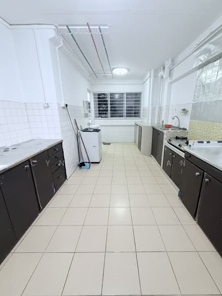 615 Yishun Ring Road, 615 Yishun Ring Road, 2 Bedrooms, 786 sqft, HDB Flat For Sale, by Cynthia Chan, 500198982 - Kitchen - PropertyGuru.com.sg