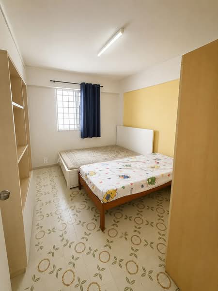 491 Jurong West Avenue 1, 491 Jurong West Avenue 1, 2 Bedrooms, 700 sqft, HDB Flat For Rent, by Rahat Khan, 500198984 - Bedroom - PropertyGuru.com.sg