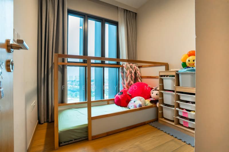 Midwood, 8 Hillview Rise, 4 Bedrooms, 1,259 sqft, Condominium For Sale, by Freddy Ong, 500198987 - Bedroom - PropertyGuru.com.sg