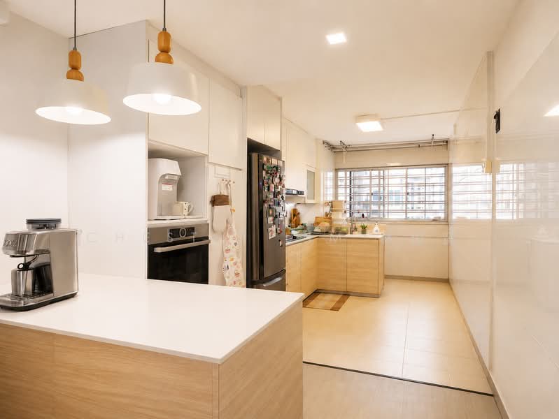 323 Serangoon Avenue 3, 323 Serangoon Avenue 3, 3 Bedrooms, 957 sqft, HDB Flat For Sale, by Chester Lim 林俊贤, 500198991 - Kitchen - PropertyGuru.com.sg