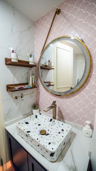 Villa Marina, 25 Jalan Sempadan, 2 Bedrooms, 1,561 sqft, Condominium For Sale, by Jasper Chan, 500199005 - Bathroom - PropertyGuru.com.sg
