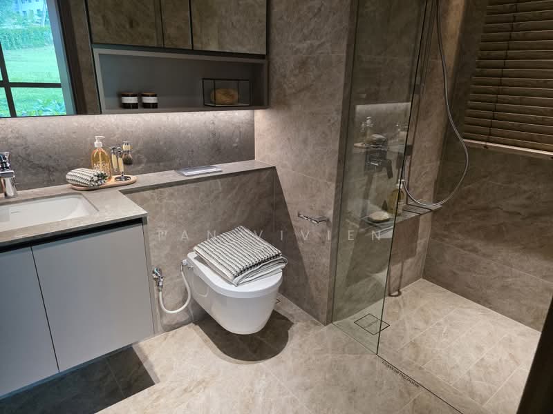 Dunearn House, 760 Dunearn Road, 3 Bedrooms, 947 sqft, Condominium For Sale, by Tan Vivien, 500199007 - Bathroom - PropertyGuru.com.sg