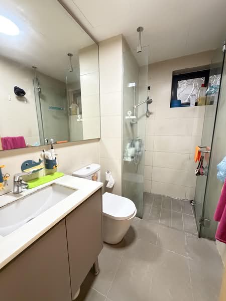 NV Residences, 89 Pasir Ris Grove, 2 Bedrooms, 1,055 sqft, Condominium For Rent, by Ellie Zhu Jia Yi, 500199015 - Bathroom - PropertyGuru.com.sg