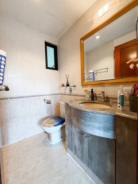 Eastpoint Green, 3 Simei Street 3, 3 Bedrooms, 1,119 sqft, Condominium For Sale, by Siok Xue Qian, 500199016 - Bathroom - PropertyGuru.com.sg