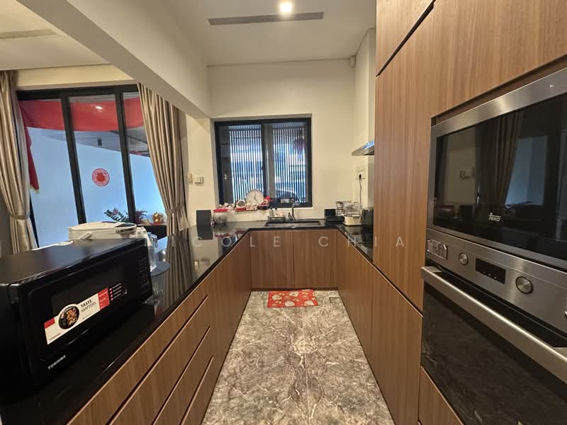 Meng Suan Road, Meng Suan Road, 6 Bedrooms, 3,950 sqft, Terraced House For Sale, by Nicole Chia, 500199040 - Kitchen - PropertyGuru.com.sg