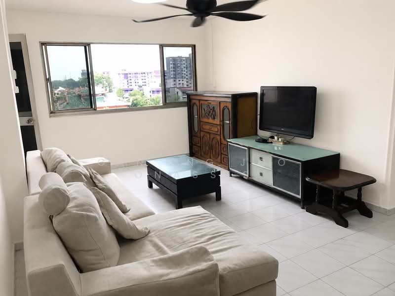 953 Jurong West Street 91, 953 Jurong West Street 91, 3 Bedrooms, 1,130 sqft, HDB Flat For Rent, by Gan Eng Joo ONASSIS, 500199051 - Living Room - PropertyGuru.com.sg