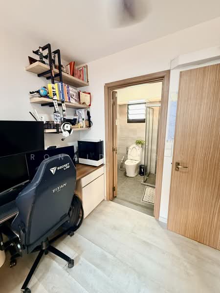 108A Bidadari Park Drive, 108A Bidadari Park Drive, 2 Bedrooms, 732 sqft, HDB Flat For Sale, by Ronald Ang D Q, 500199060 - Study - PropertyGuru.com.sg