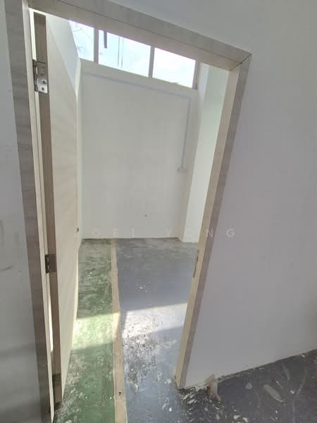 store for rent! (Tannery) no gst!, no gst! rent cover utility bill!, 270 sqft, Light Industrial (B1) For Rent, by Joel Yong, 500199062 - CommercialGuru.com.sg