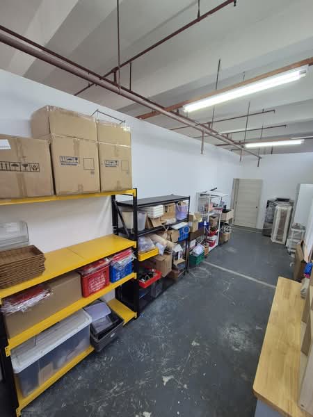 store for rent! (Tannery) no gst!, no gst! rent cover utility bill!, Macpherson / Potong Pasir, 270 sqft, Light Industrial (B1) For Rent, by Joel Yong, 500199062 - CommercialGuru.com.sg