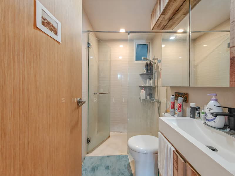 The Tampines Trilliant, 21 Tampines Central 7, 4 Bedrooms, 1,302 sqft, Executive Condominium For Sale, by Sher Li Toh, 500199067 - Bathroom - PropertyGuru.com.sg