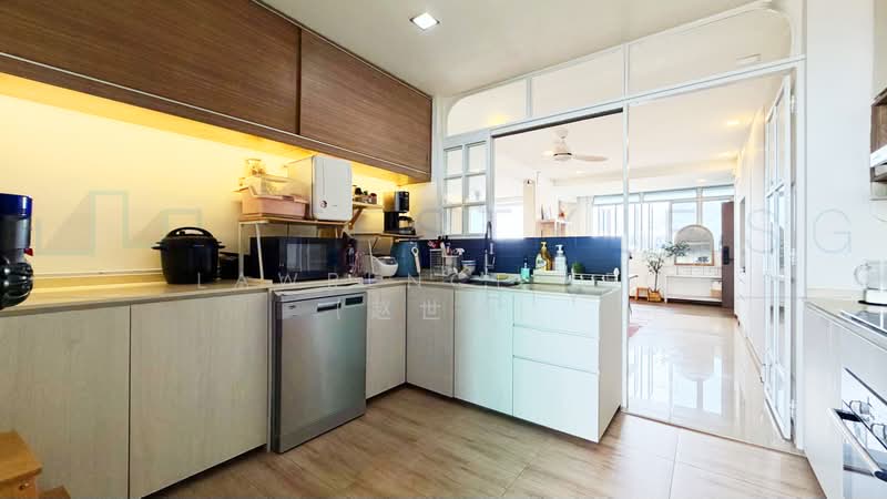110 Lengkong Tiga, 110 Lengkong Tiga, 3 Bedrooms, 1,302 sqft, HDB Flat For Sale, by Lawrence Teo (赵世廷), 500199079 - Kitchen - PropertyGuru.com.sg