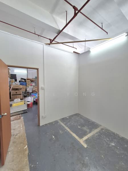 store for rent @ Tannery (no gst!), rent cover utility bill! no gst!, 100 sqft, Light Industrial (B1) For Rent, by Joel Yong, 500199080 - CommercialGuru.com.sg