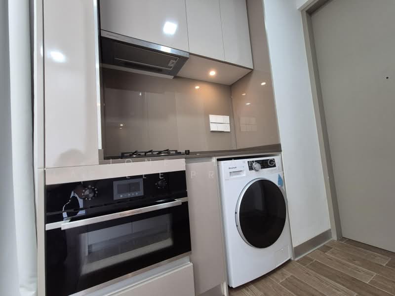 8 Hullet, 8 Hullet Road, 1 Bedroom, 538 sqft, Condominium For Rent, by Cynthia Wong, 500199088 - Kitchen - PropertyGuru.com.sg