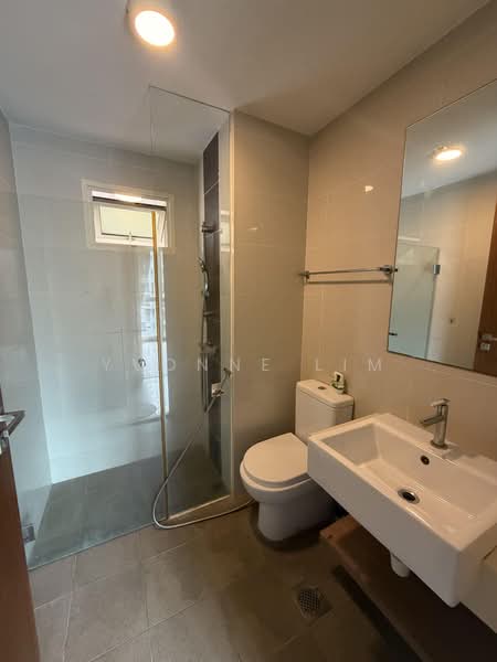 Watercolours, 25 Pasir Ris Link, 3 Bedrooms, 958 sqft, Executive Condominium For Rent, by Yvonne Lim, 500199109 - Bathroom - PropertyGuru.com.sg