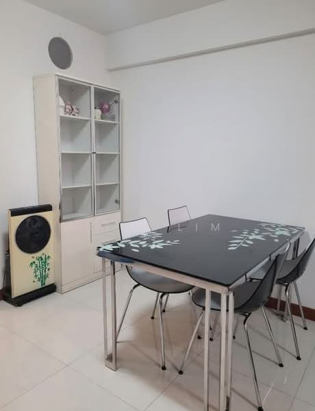 217C Sumang Walk, 217C Sumang Walk, 3 Bedrooms, 990 sqft, HDB Flat For Rent, by RENE LIM, 500199114 - Dining Room - PropertyGuru.com.sg
