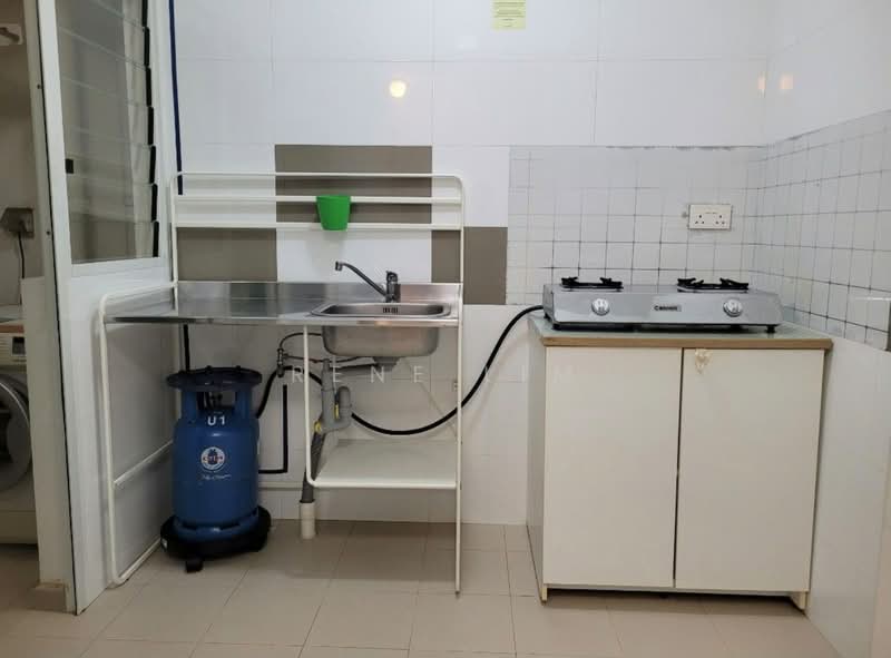 217C Sumang Walk, 217C Sumang Walk, 3 Bedrooms, 990 sqft, HDB Flat For Rent, by RENE LIM, 500199114 - Kitchen - PropertyGuru.com.sg