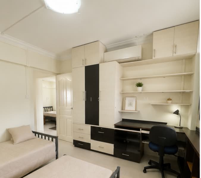 868 Yishun Street 81, 868 Yishun Street 81, 3 Bedrooms, 904 sqft, HDB Flat For Rent, by Phyllis Ngam, 500199138 - Bedroom - PropertyGuru.com.sg
